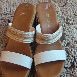 Toscanella Women's Cream Sandals Minimalist Classic Coastal Style